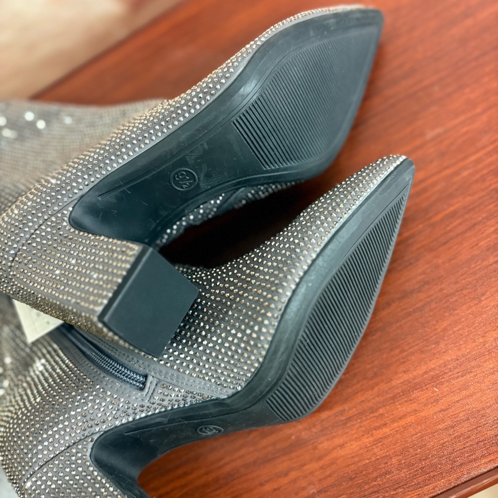 NEW A New Day Women's Gray beaded Ankle Boots - Picture 12 of 12